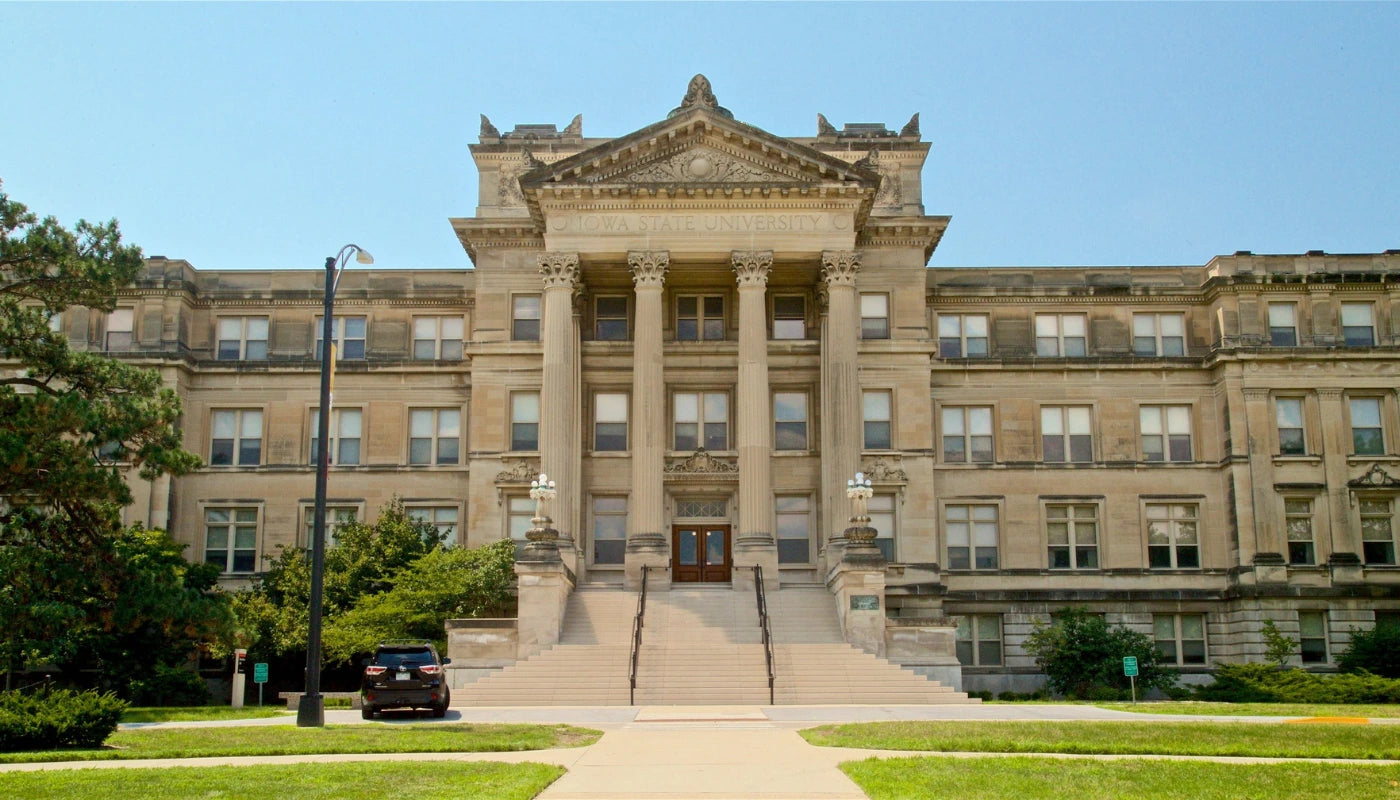 Happy Tassel | Iowa State University Undergraduates and Post Graduates Student Housing 