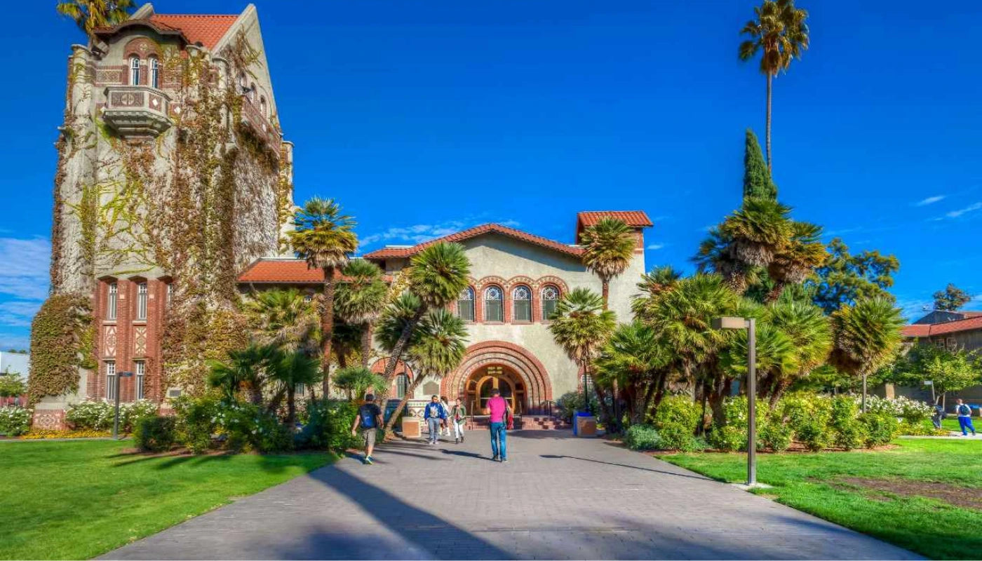 Happy Tassel | San Jose State University Undergraduates and Post Graduates Student Housing 