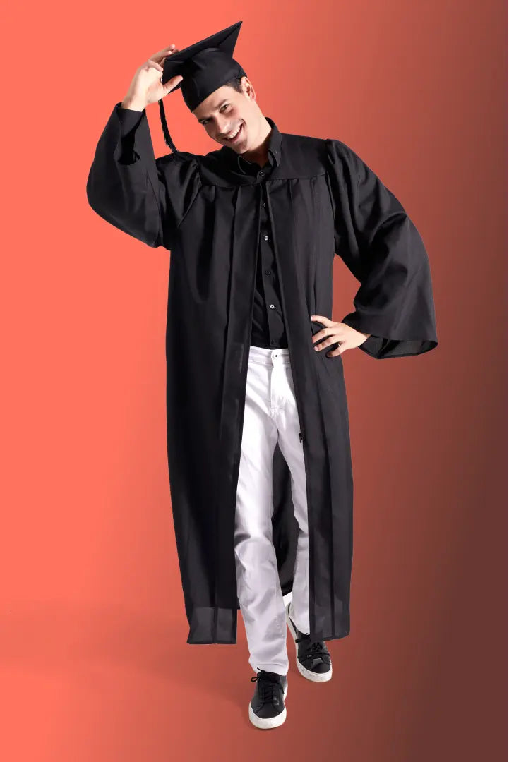 HAPPY TASSEL | Texas Tech University Bachelor's Regalia Set, include bachelors gown with pockets, mortarboard cap, and tassel with year charm.